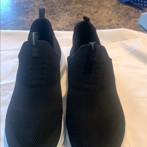 Sketchers slip on size 9.5 been wore once